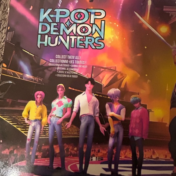 K-Pop Demon Hunters Action Figure Set - Multicolor - Picture 4 of 4